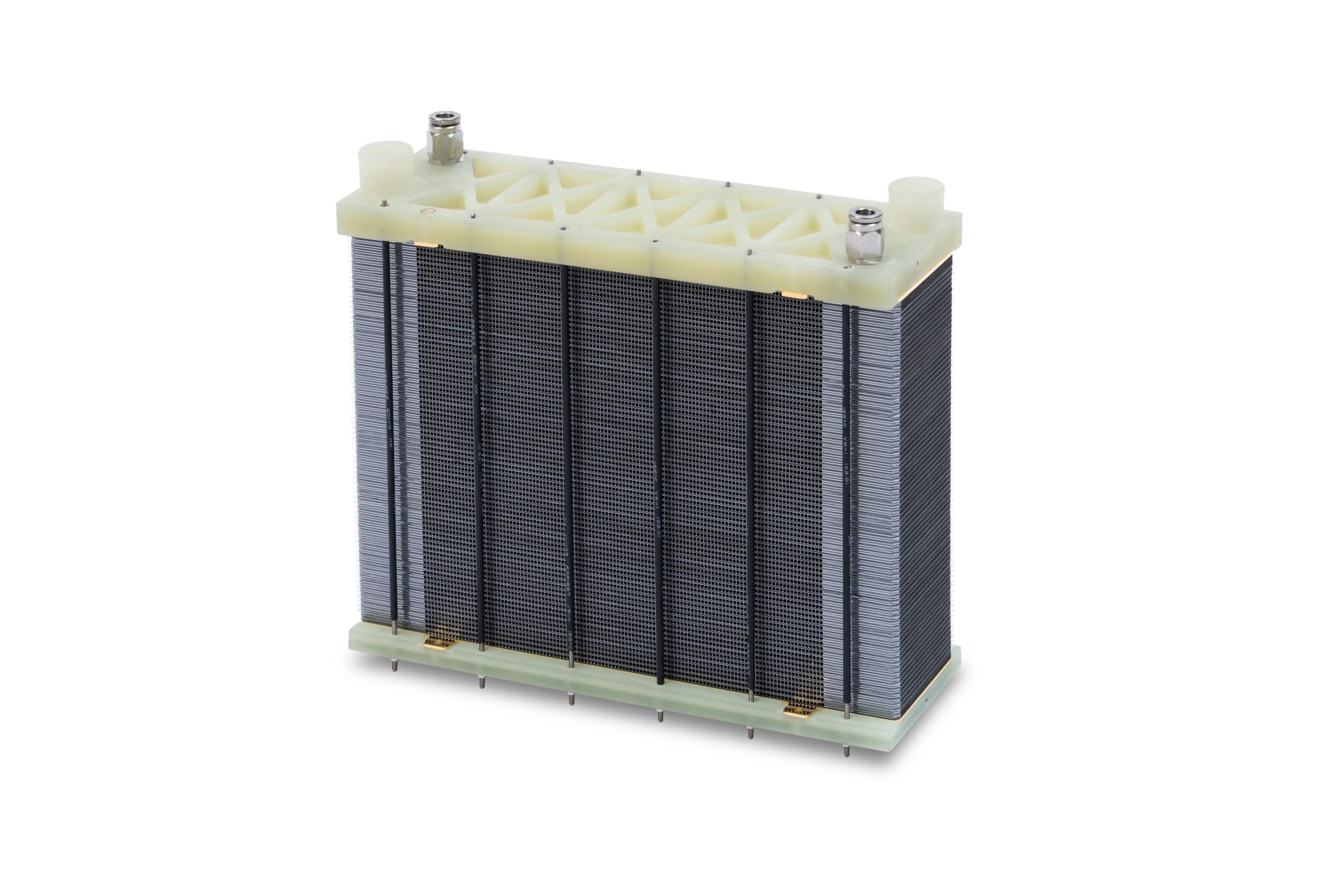 C2 Closed-Cathode Fuel Cell